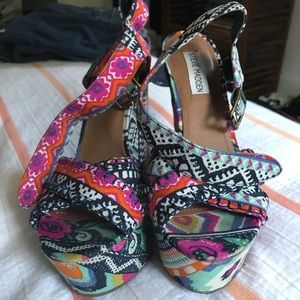 STEVE MADDEN Winona multi print colorful wedges